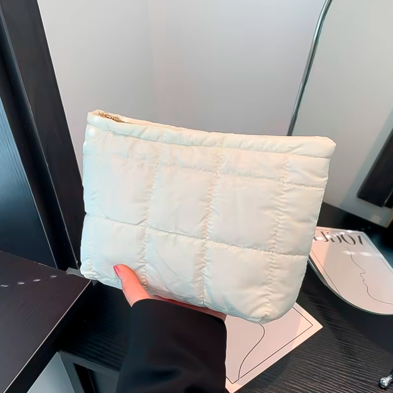 Square Puffer Wash Bag