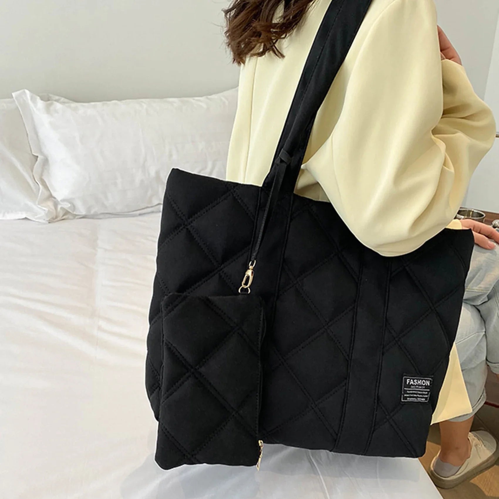 Melany Puffer Bag with Wash Bag