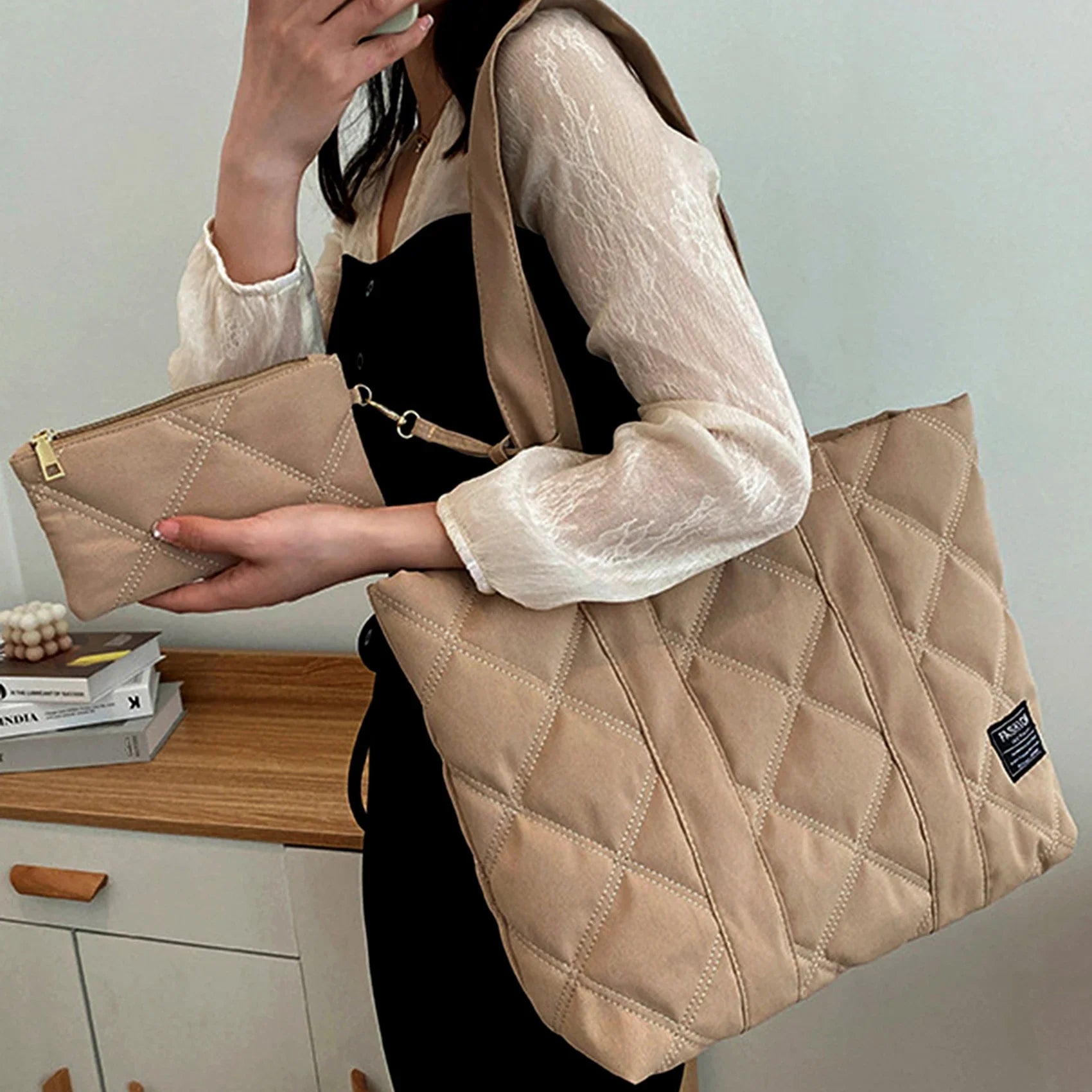 Melany Puffer Bag with Wash Bag