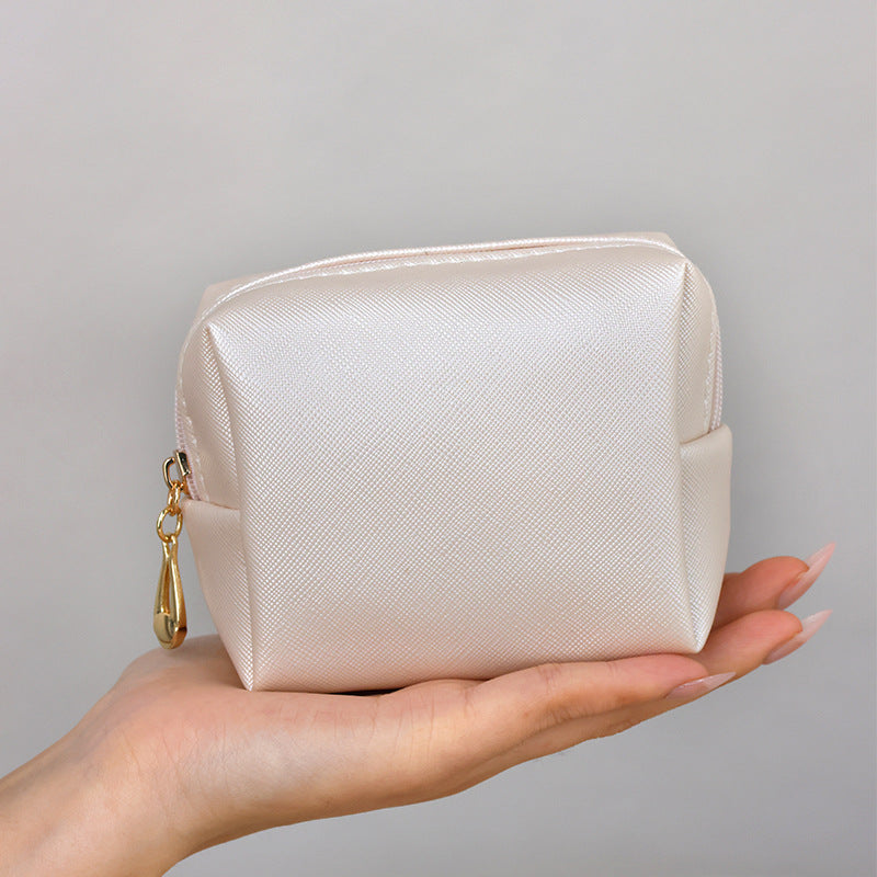 Mini Faite Wash Bag