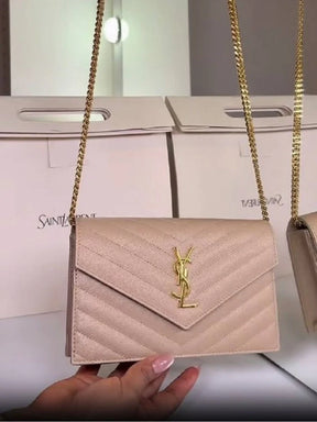 Cassandre Envelope Chain Wallet